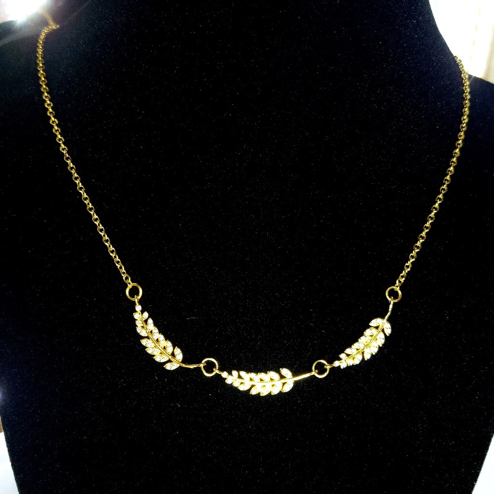 Triple Leaf Rhinestones Pendant Gold Necklace